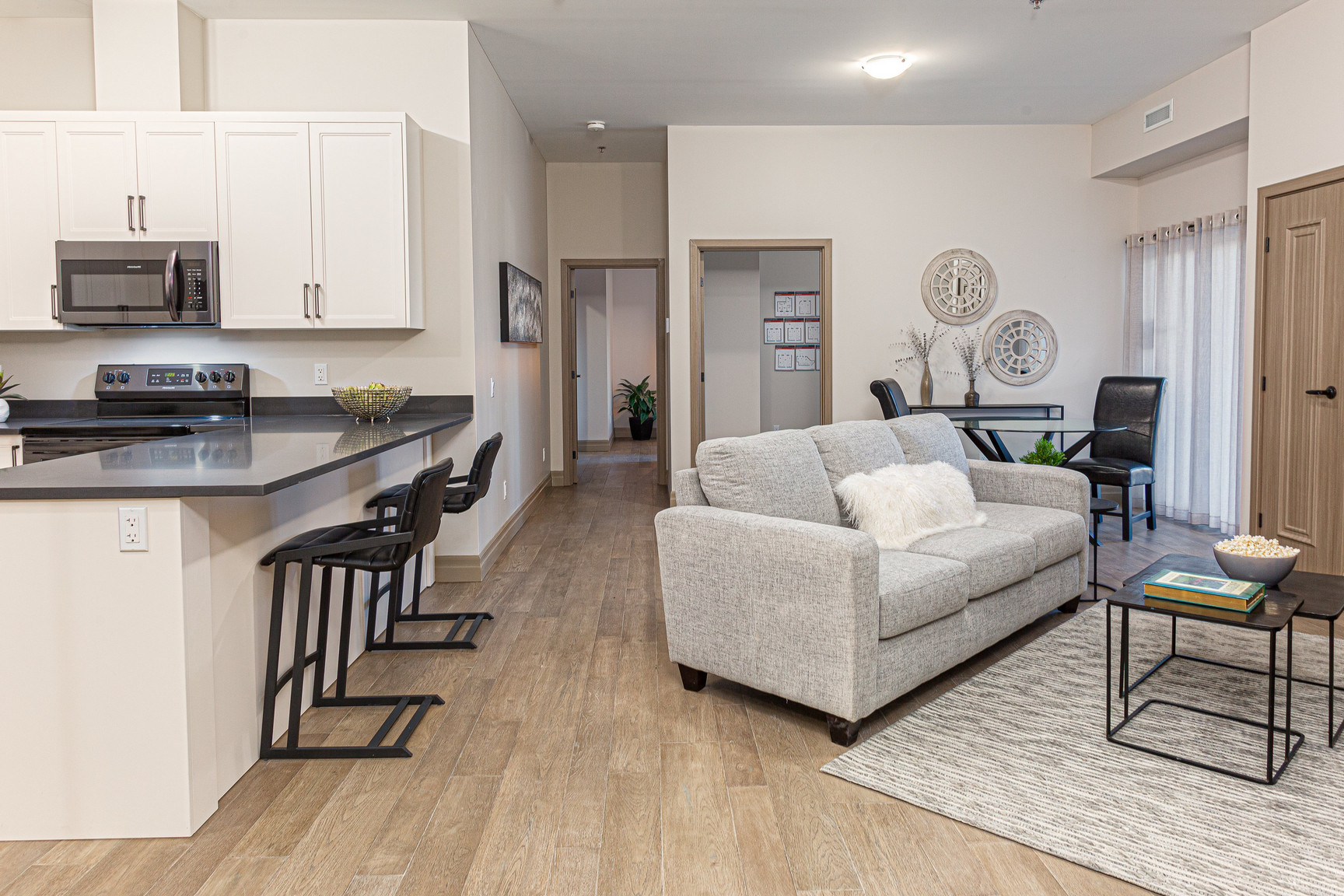 Creekside Suites - Photo 16