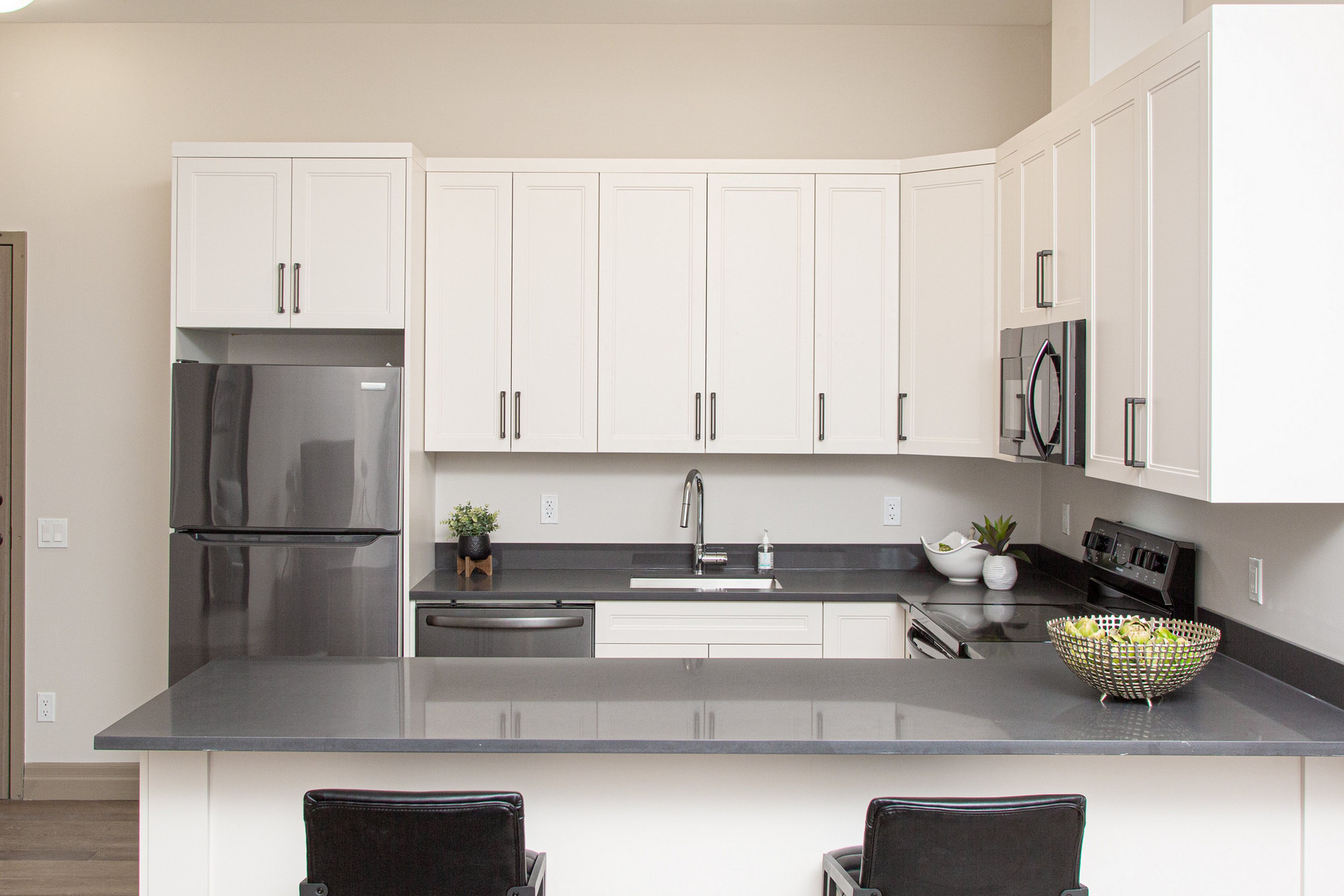 Creekside Suites - Photo 14