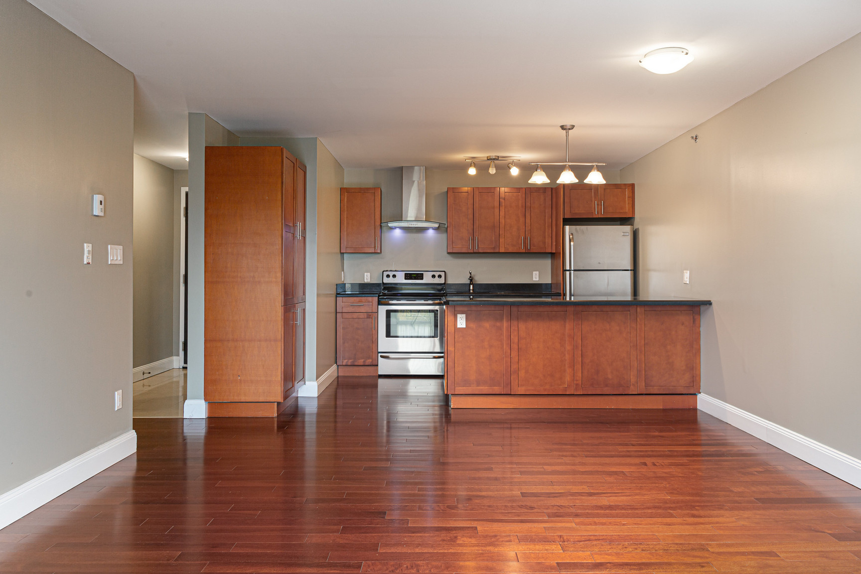 539 Armstrong Rd  - Photo 3