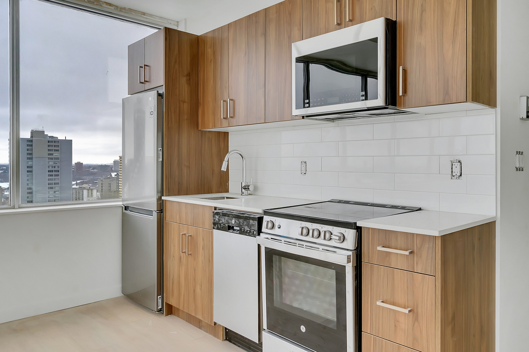 Peak Residences Downtown Edmonton  - Photo 12