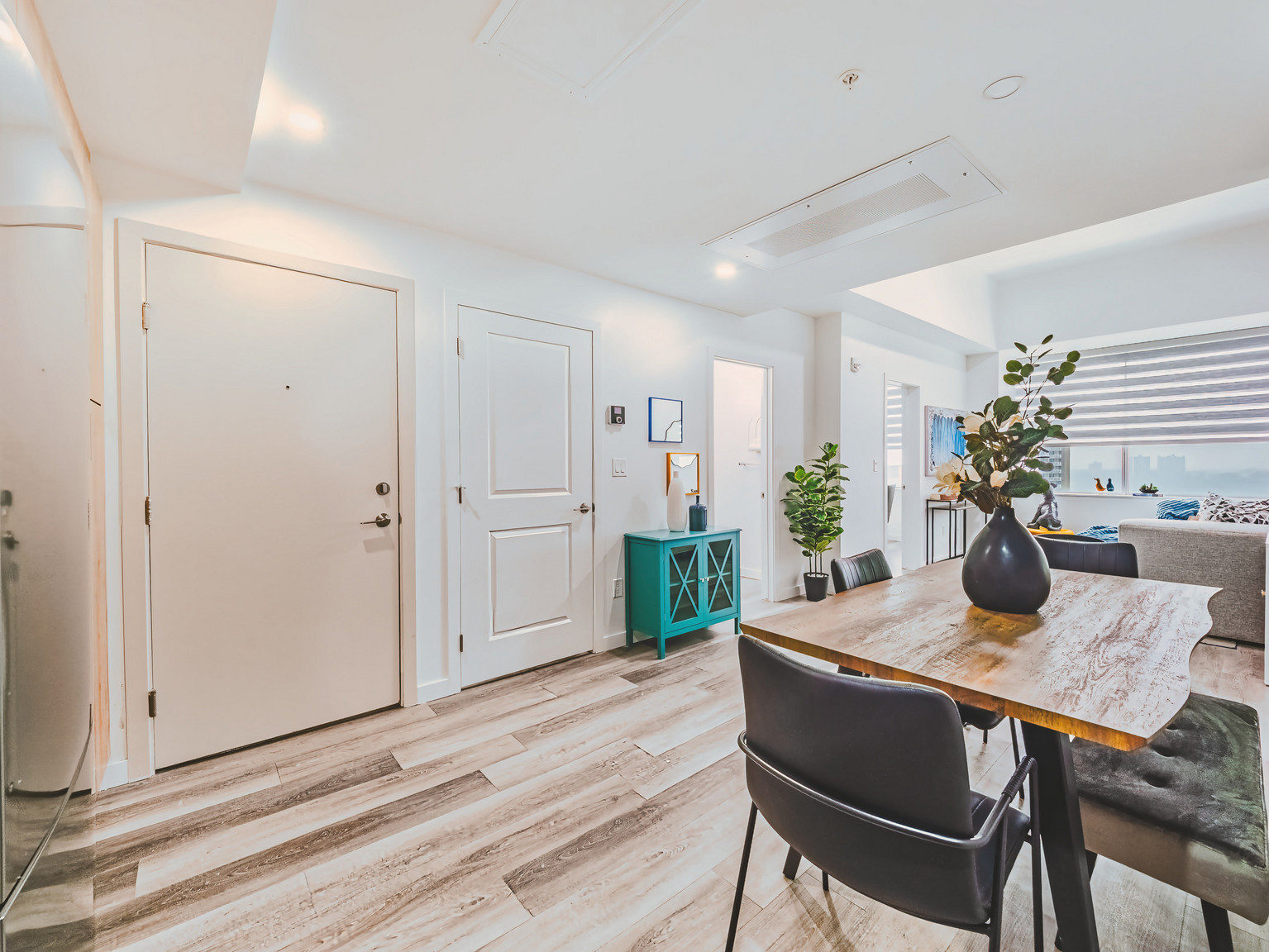 Peak Residences Downtown Edmonton  - Photo 2