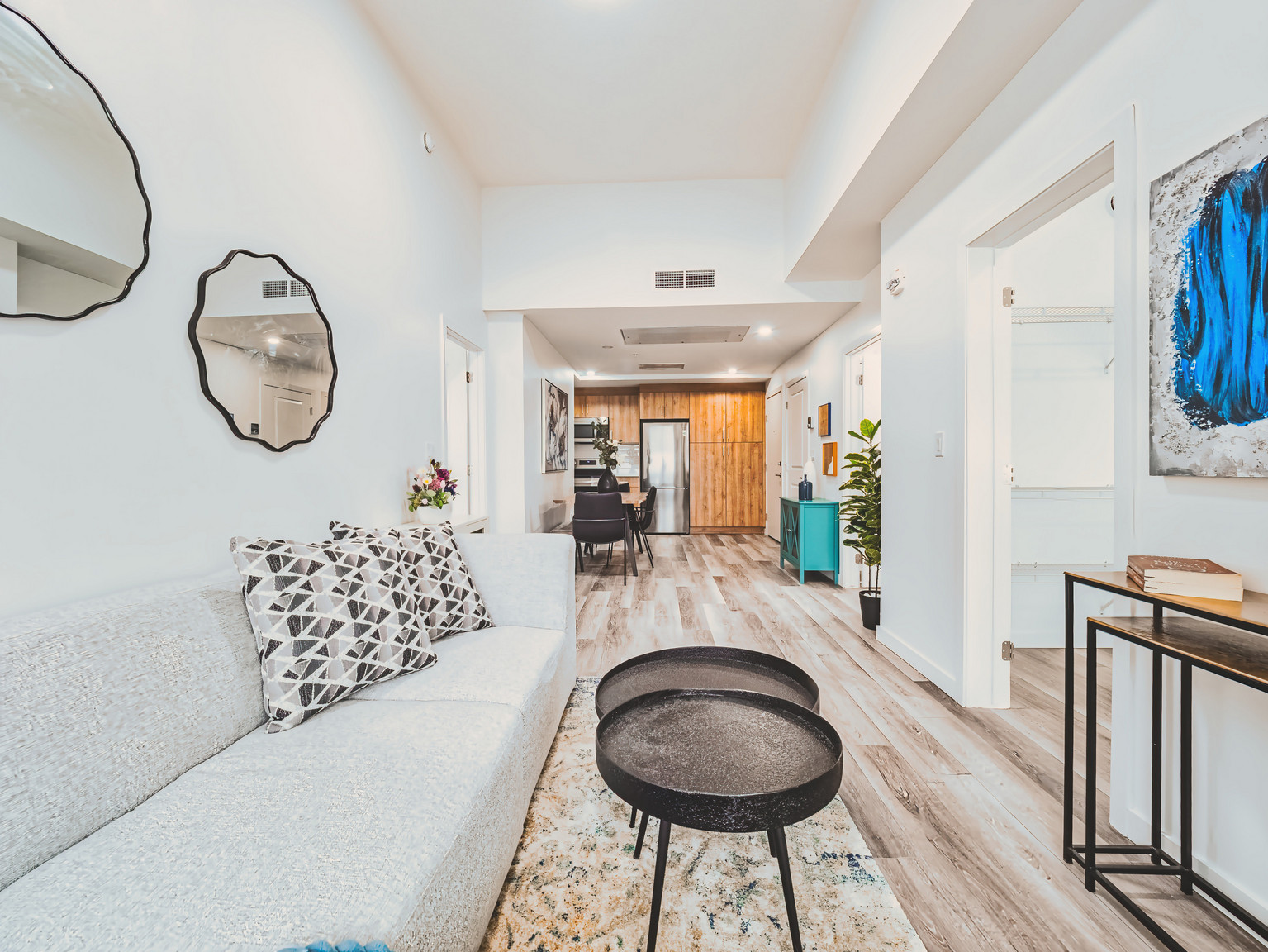 Peak Residences Downtown Edmonton  - Photo 4