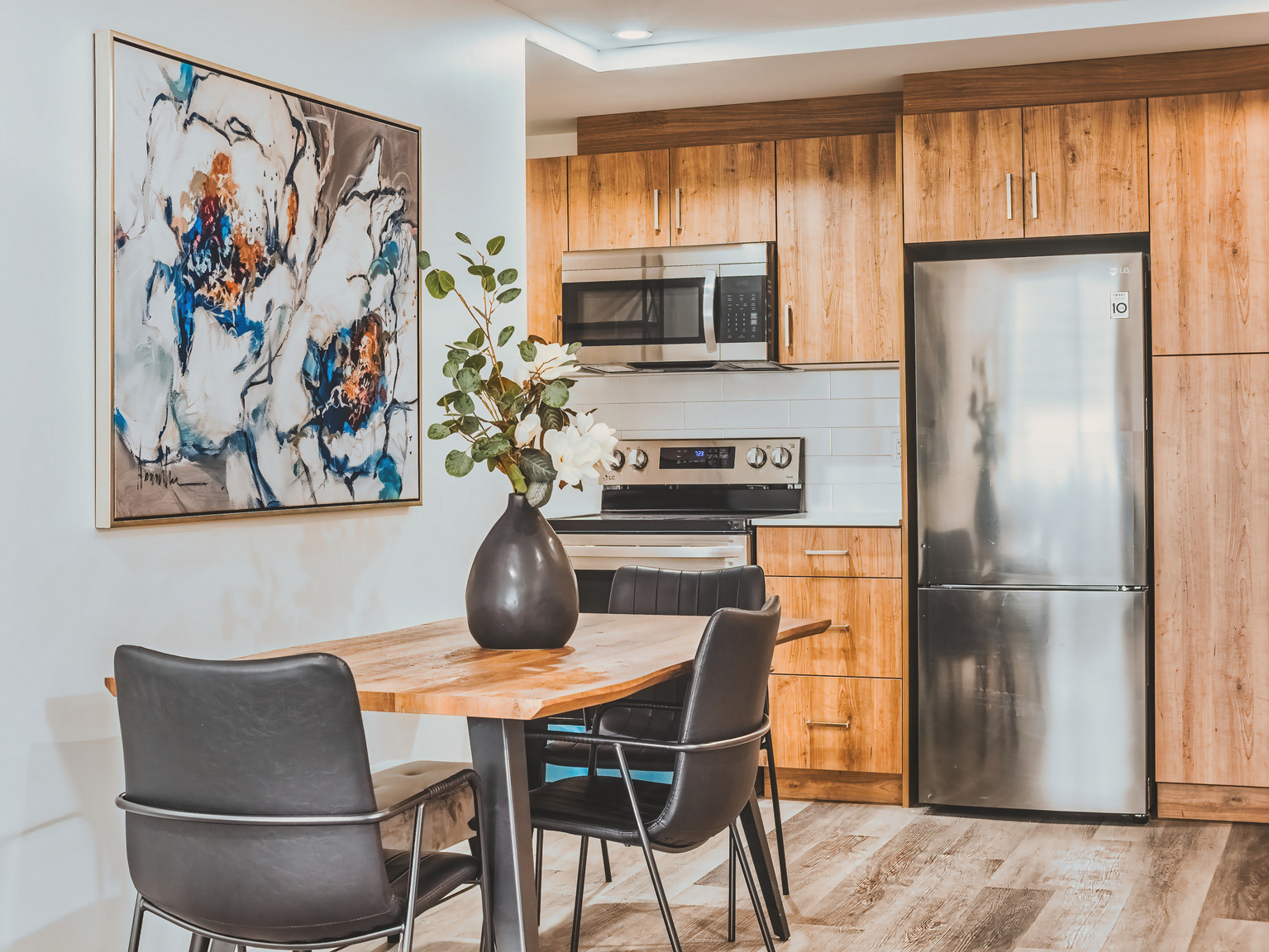 Peak Residences Downtown Edmonton  - Photo 7