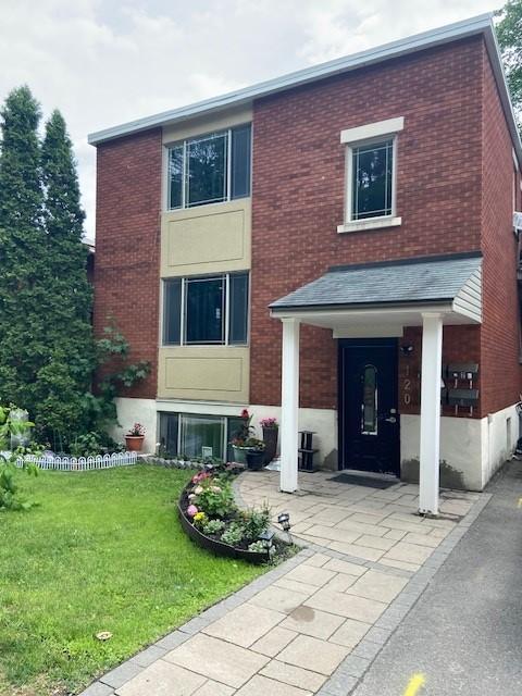 4-120 Lebrun Street