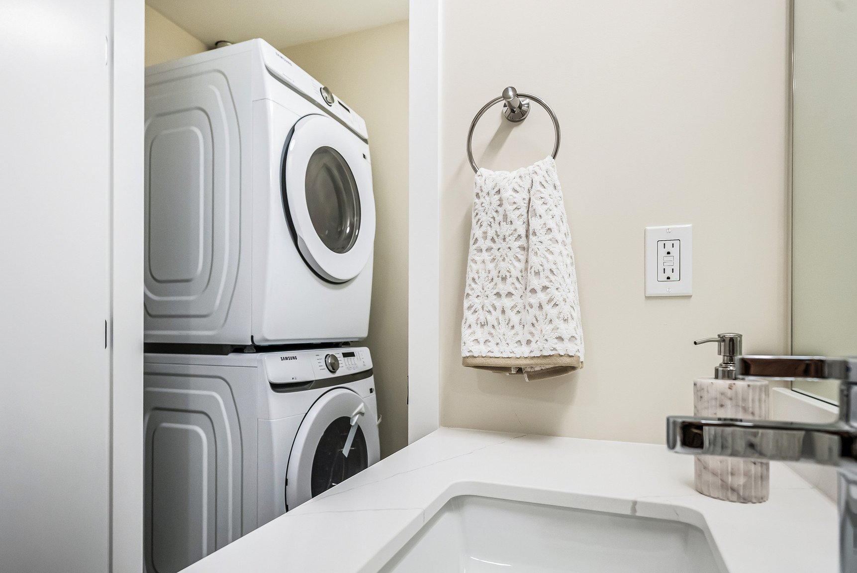 Rutherford Place - 101-6020 - Photo 18
