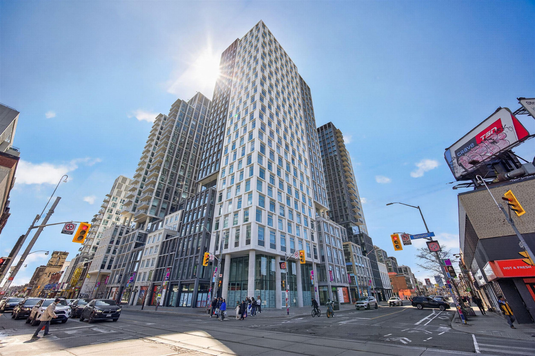 Mirvish Village - Photo 39