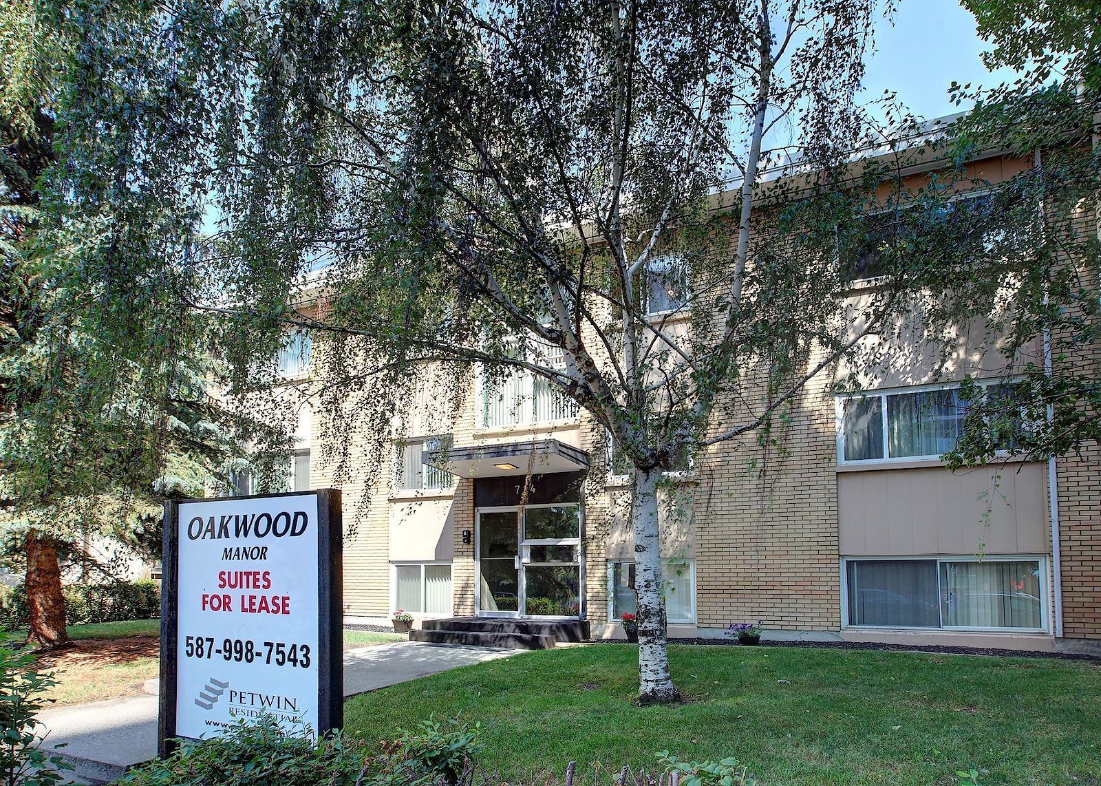 Oakwood Manor In The Beltline!