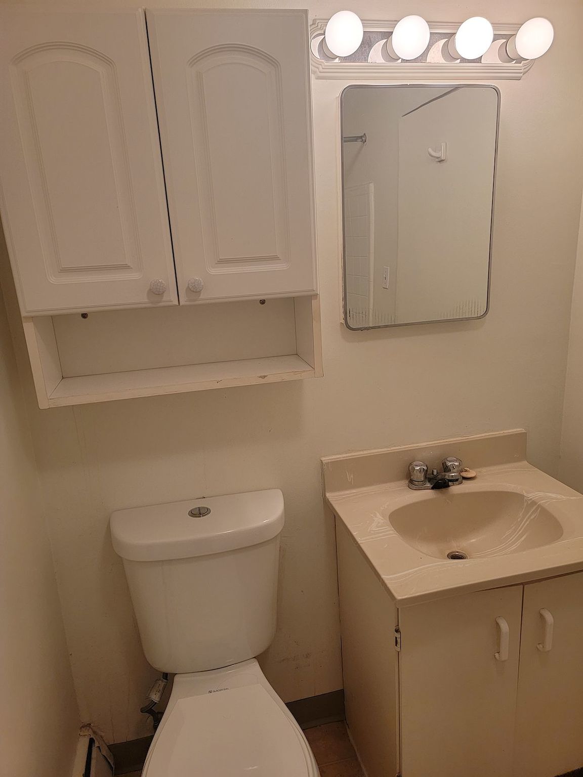 Oakwood Manor In The Beltline! - Photo 10