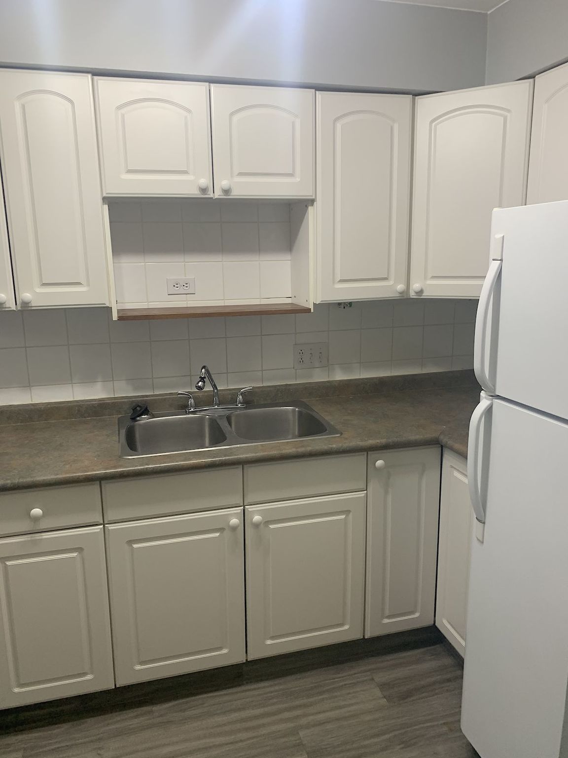 Oakwood Manor In The Beltline! - Photo 15
