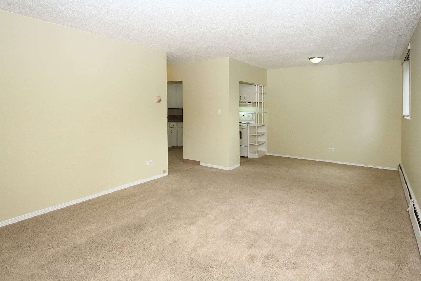 Oakwood Manor In The Beltline! - Photo 23