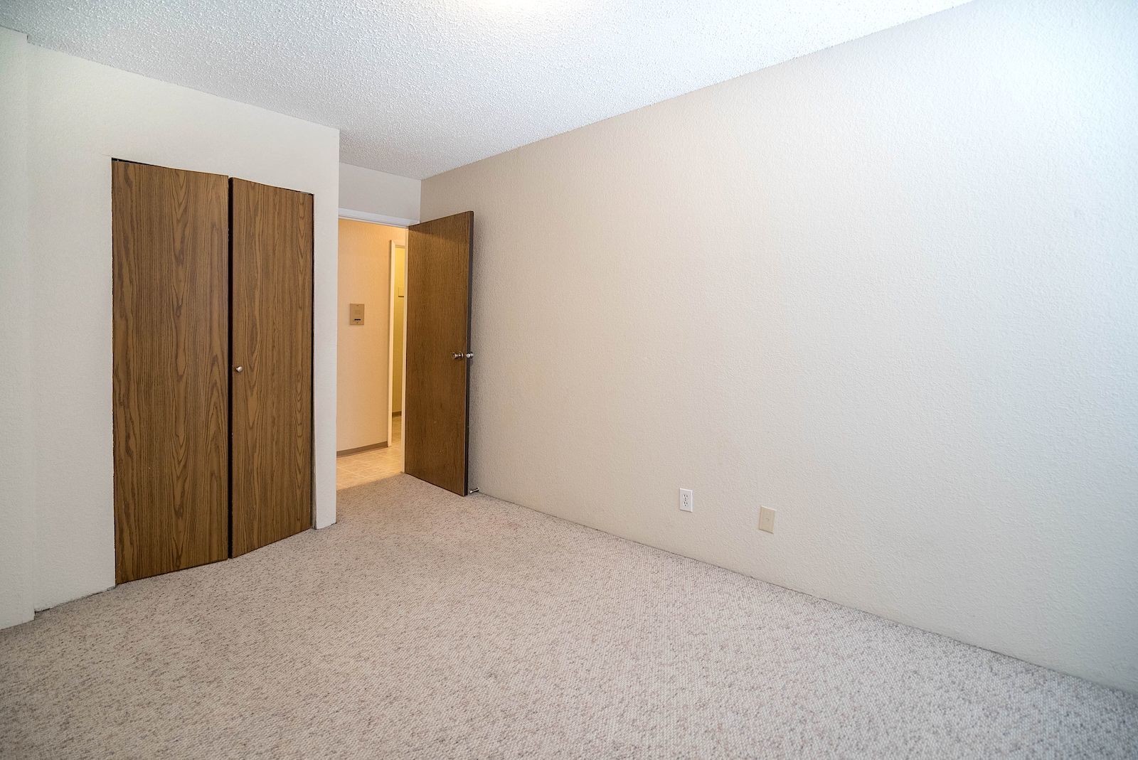 Sunnybrae Manor - Free Early Move In before August 1st - Photo 5