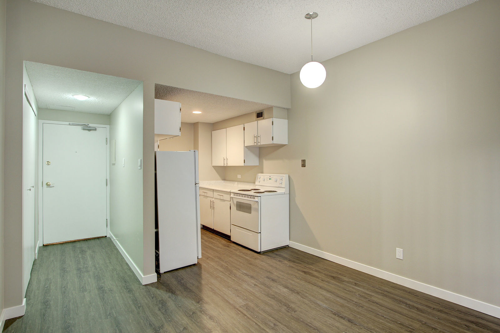 Petwin Square in Mission! - Photo 10