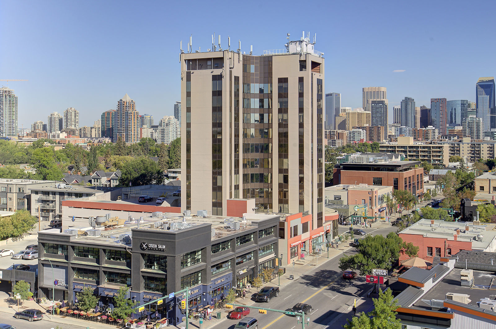 Petwin Square in Mission! - Photo 2