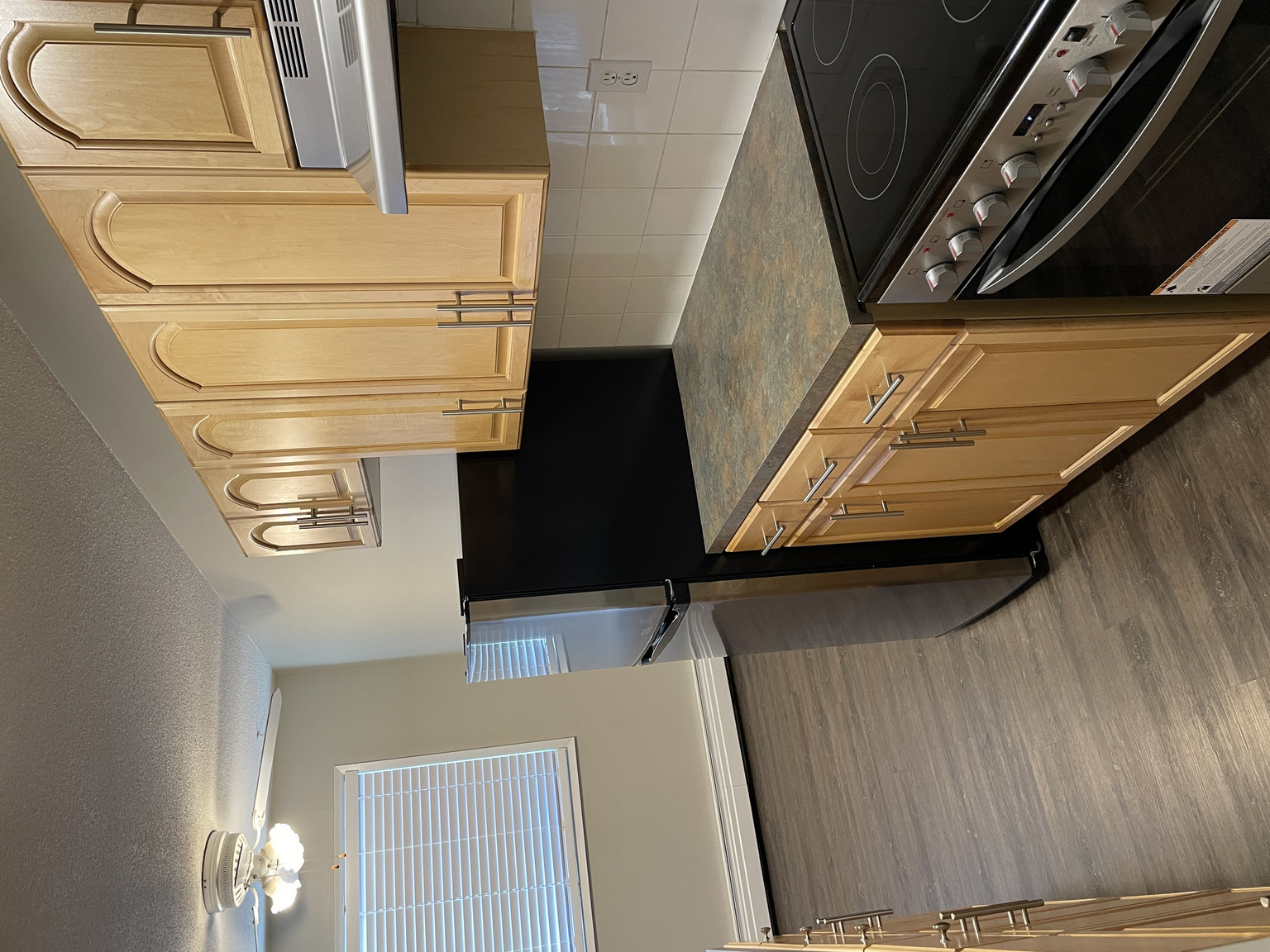 Metropole Apartments - Free Early Move In Before August 1st - Photo 9