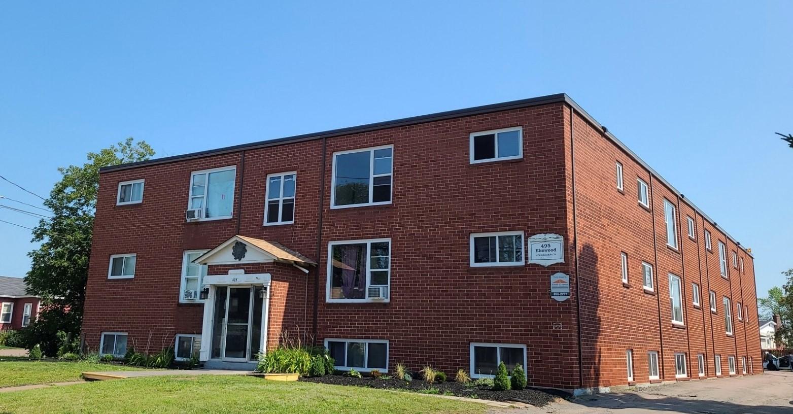 495 Elmwood Drive Pier 4 Residential Ltd.