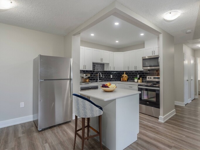 110 Highview Avenue East