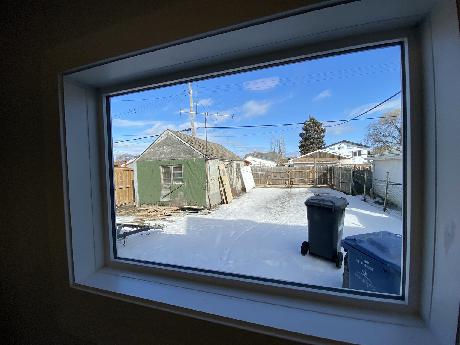 1911 William Avenue West - Photo 7