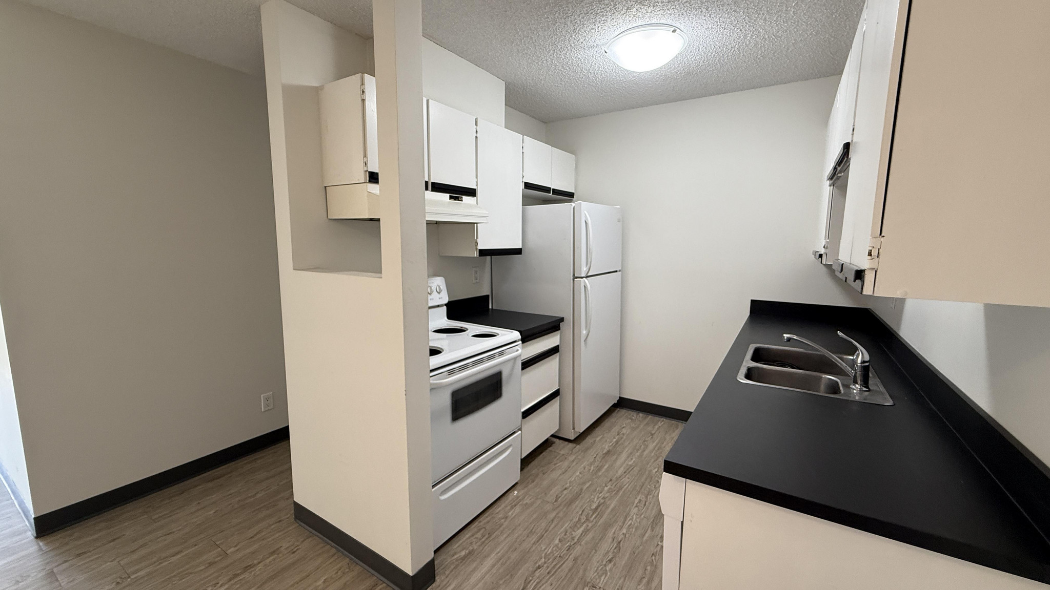 Castleview - Photo 18