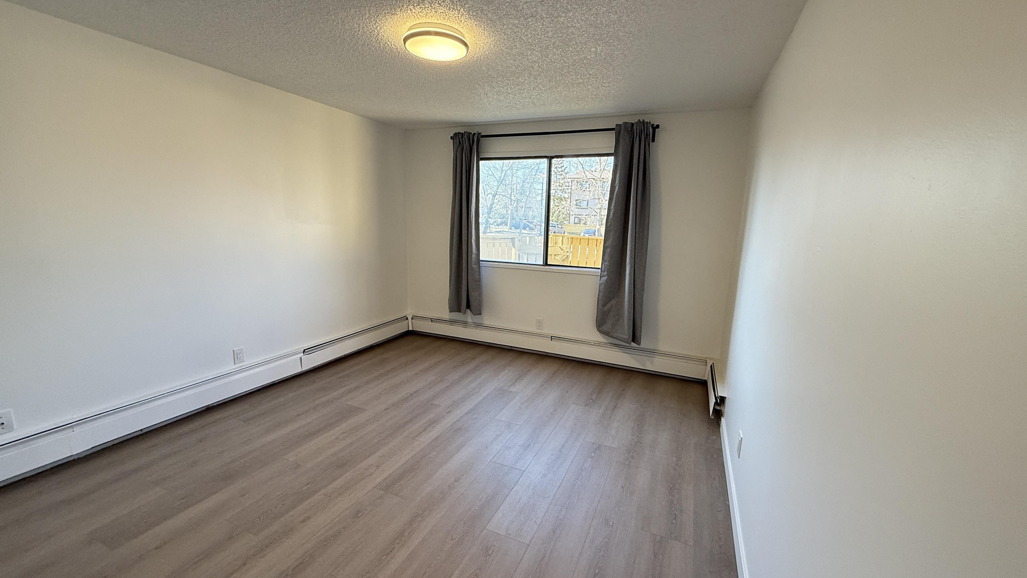 Castleview - Photo 8