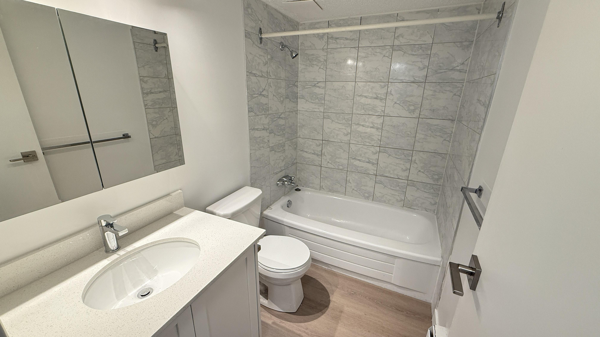 Castleview - Photo 7