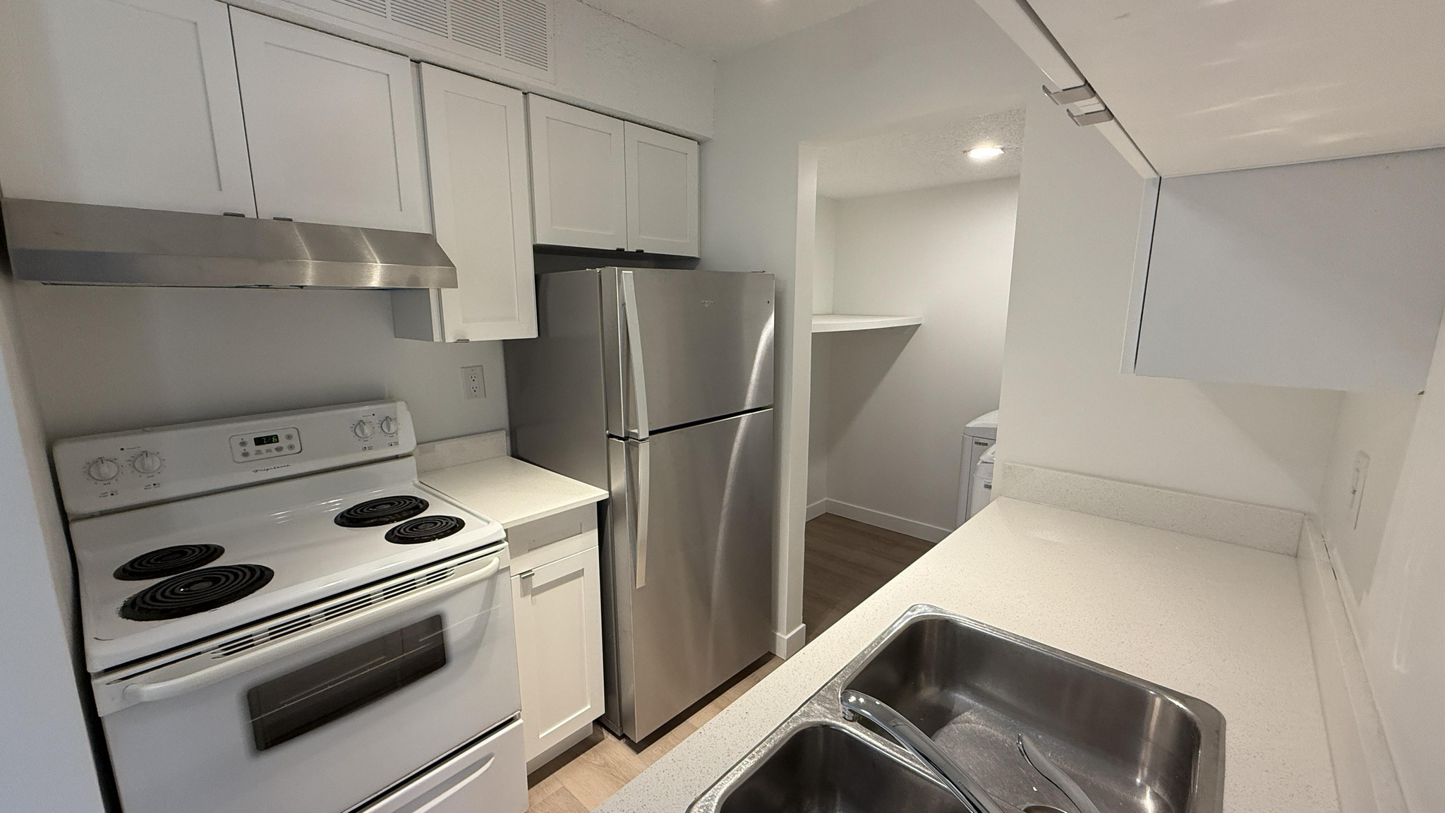 Castleview - Photo 5