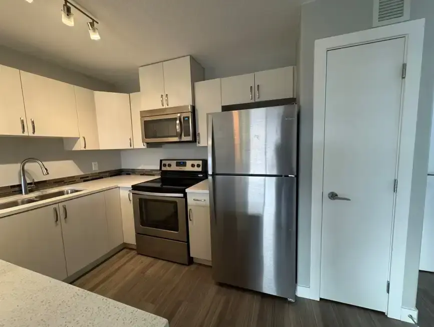Entro Condos  - Photo 6
