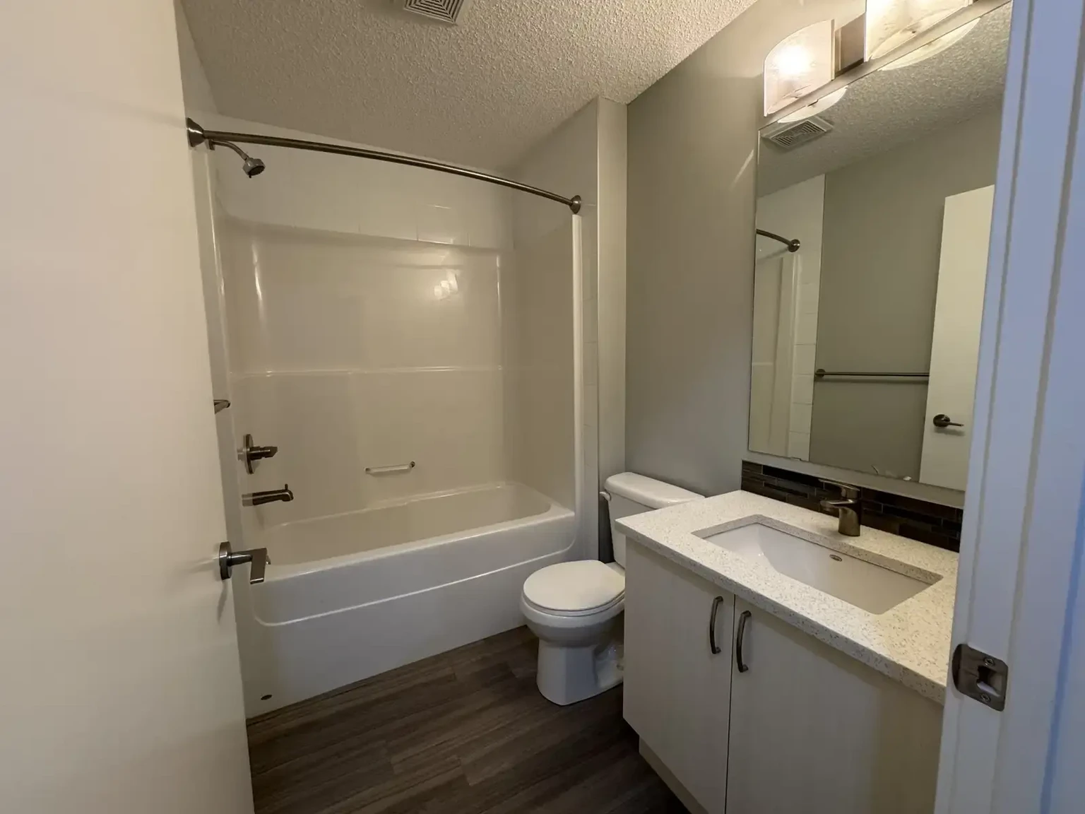 Entro Condos  - Photo 26