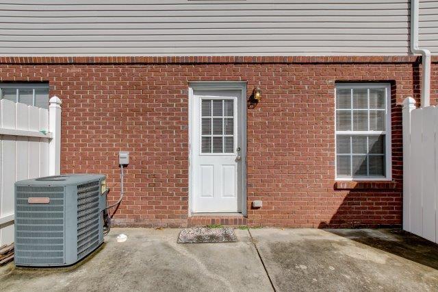 299 Raleigh Dr. #E1 (PET FRIENDLY!)