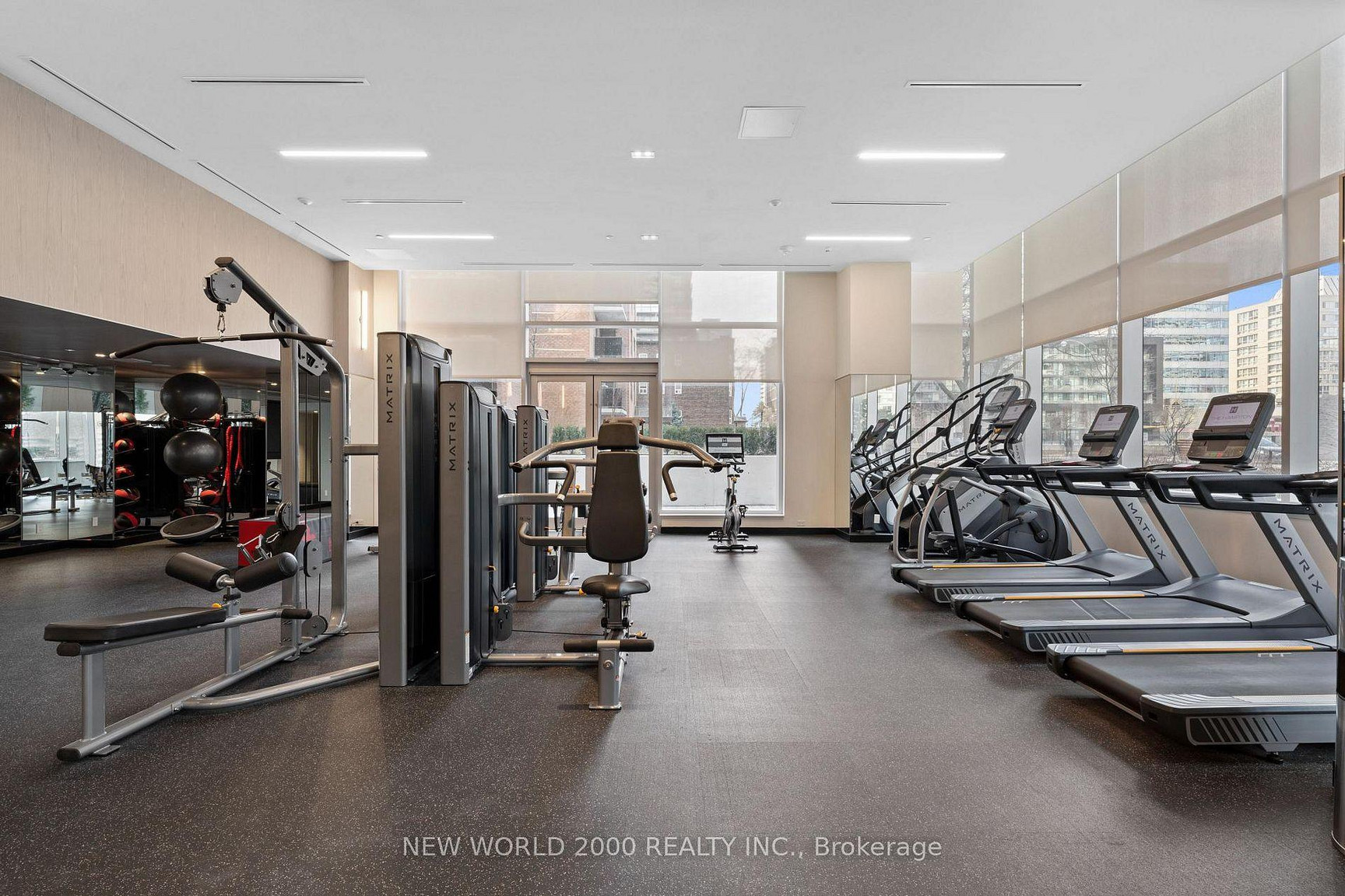 The Hampton - Photo 19