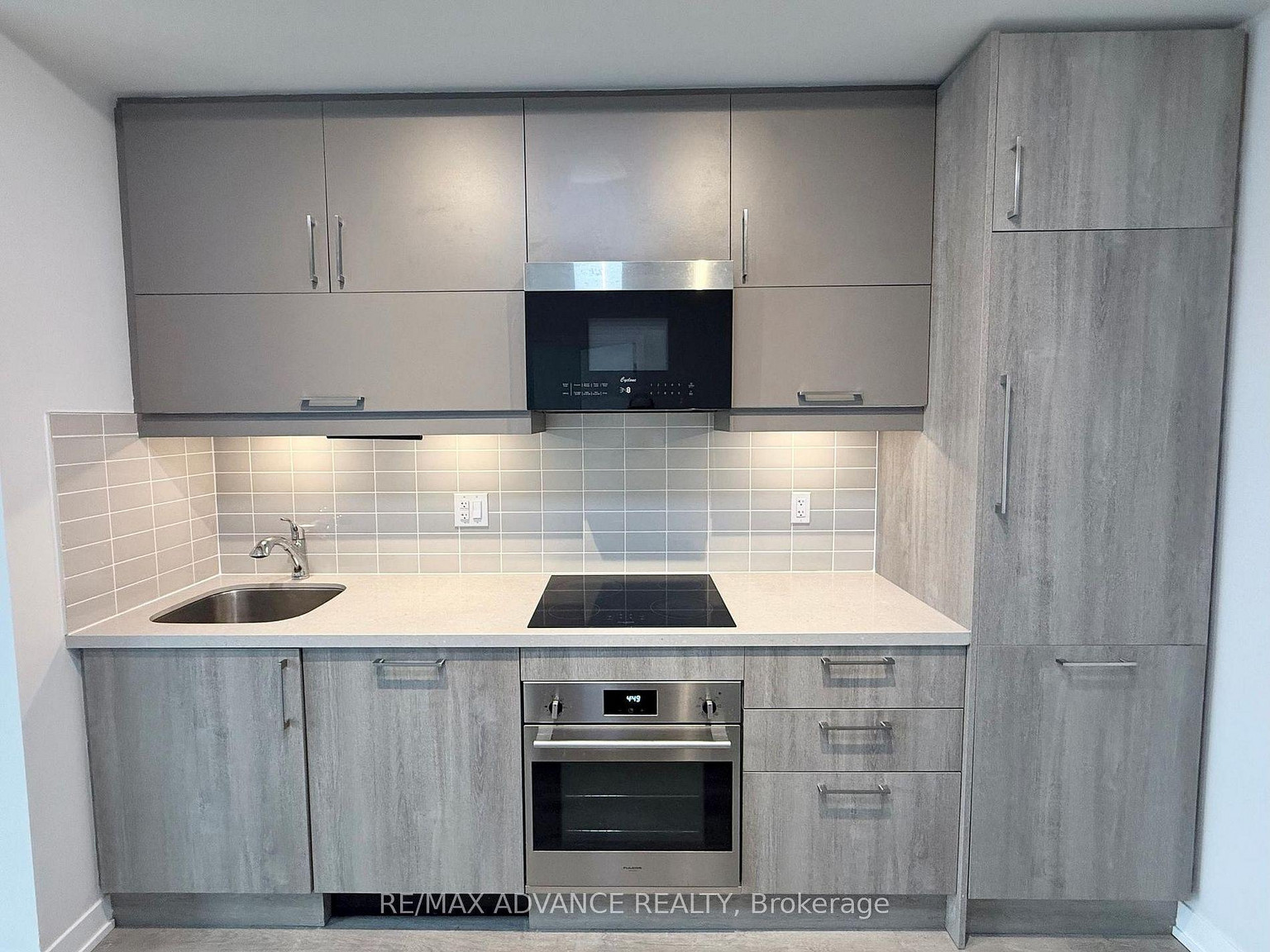 Gallery Square Condos - Photo 6