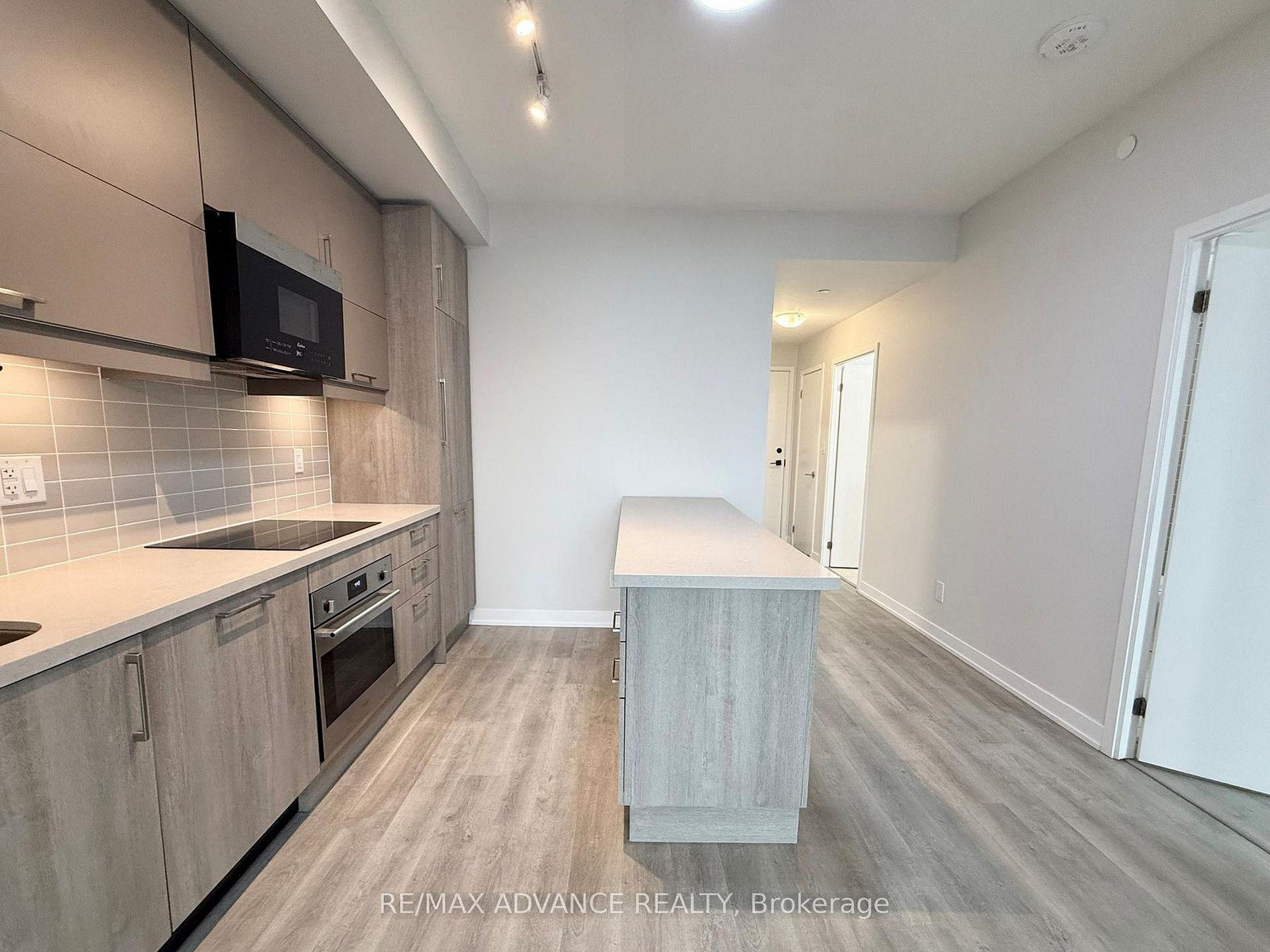 Gallery Square Condos - Photo 7