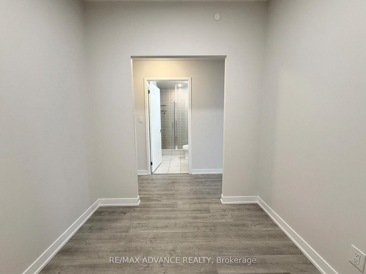 Gallery Square Condos - Photo 11