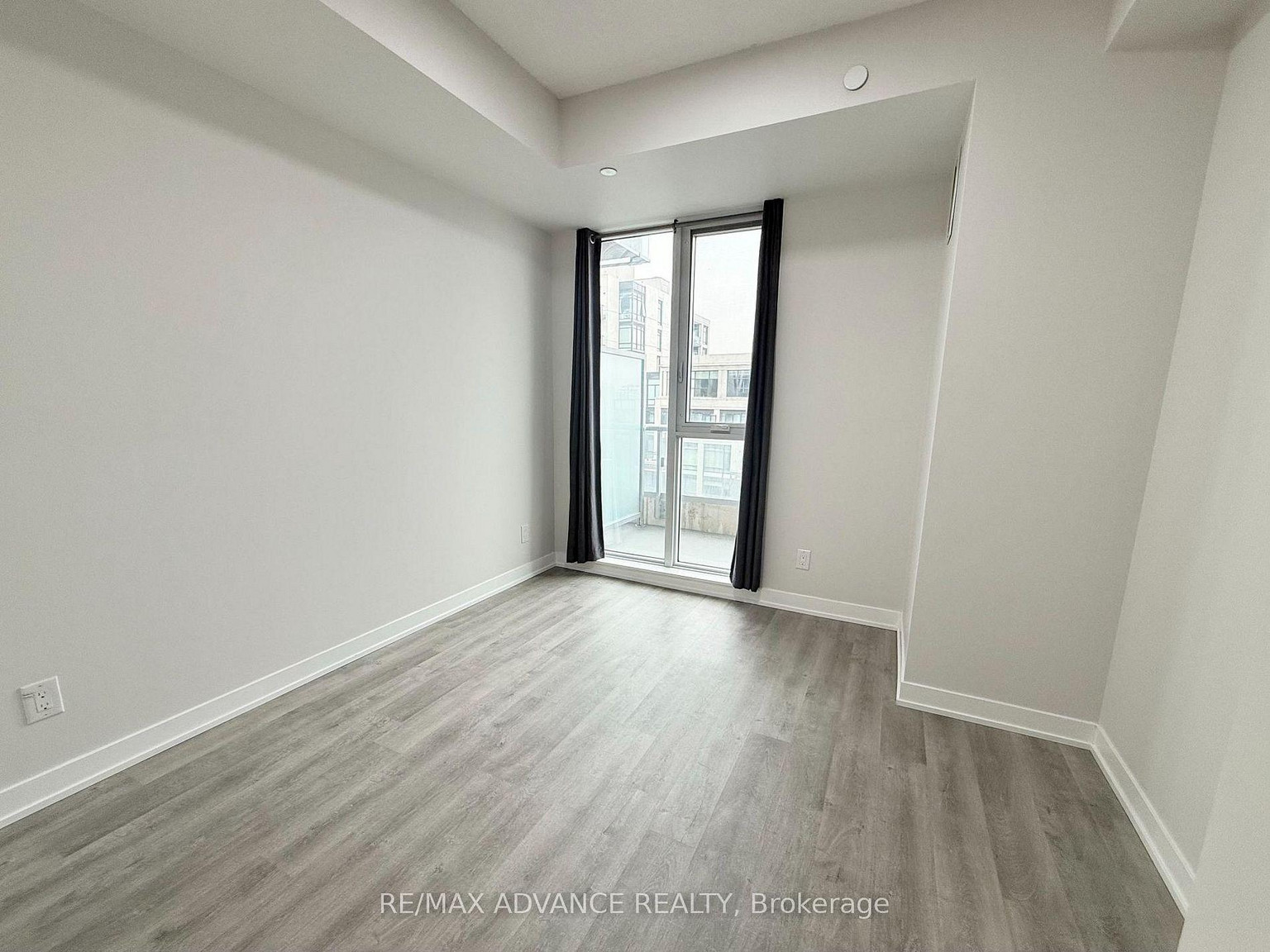 Gallery Square Condos - Photo 18