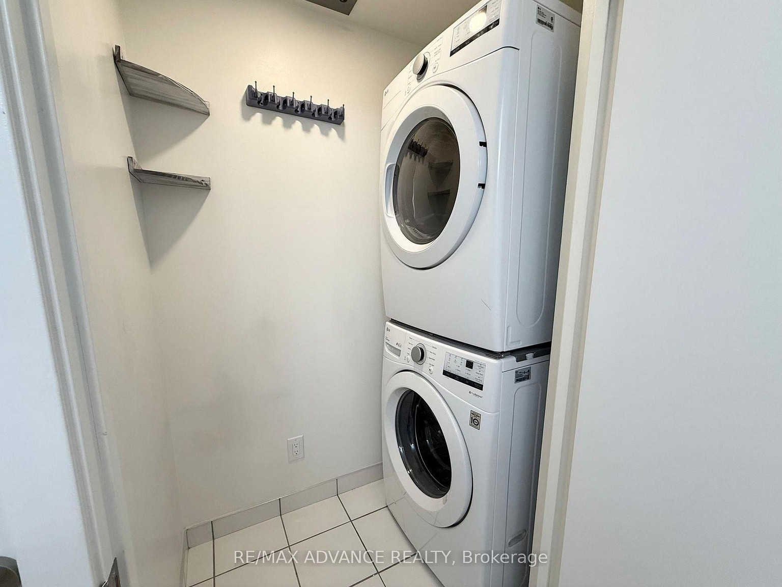 Gallery Square Condos - Photo 23