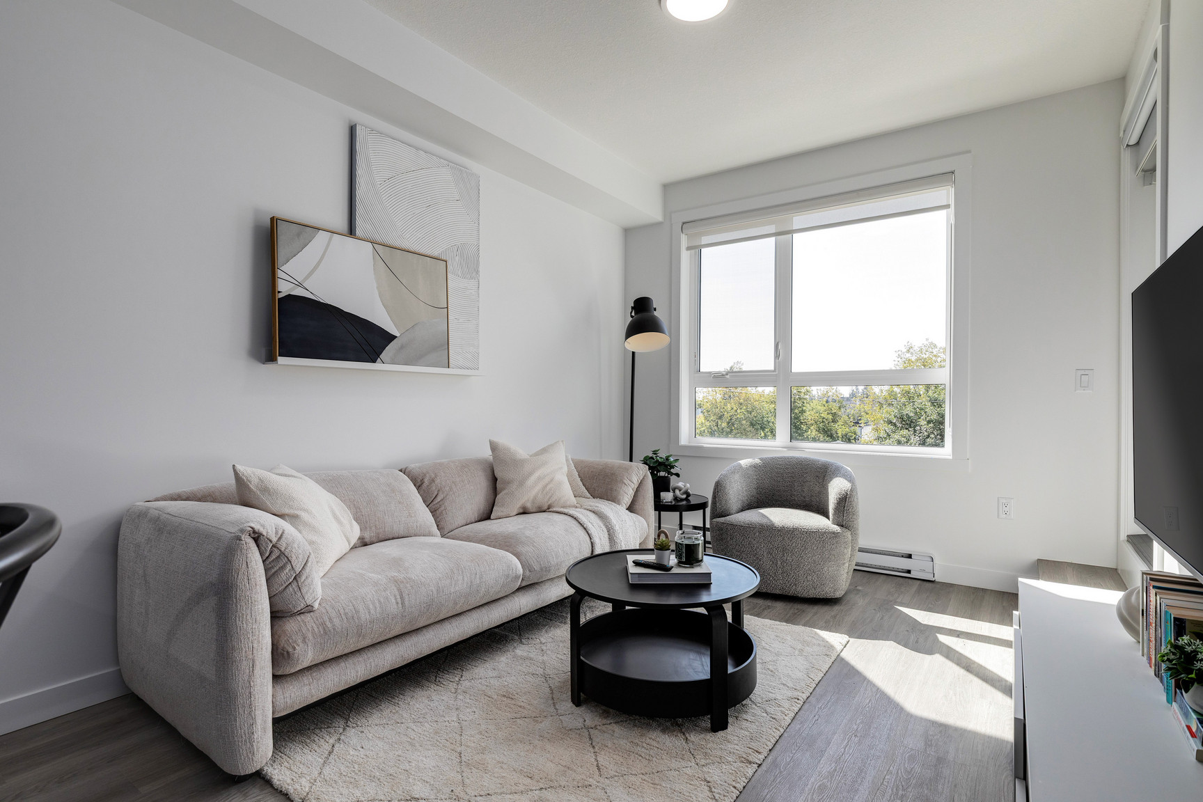 Madison Apartments - Photo 13