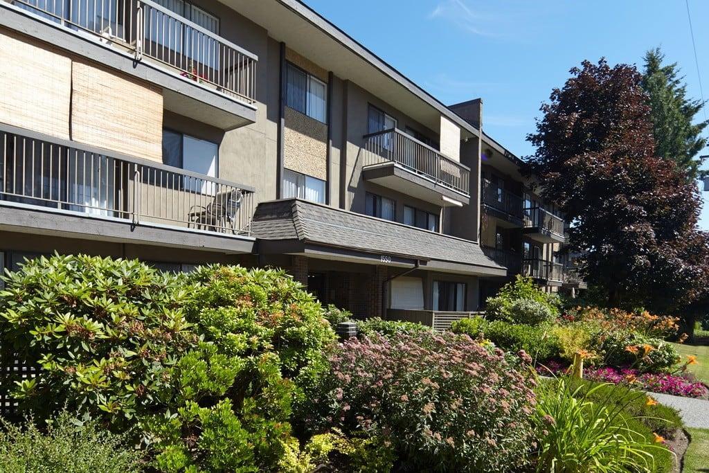 Blackwood Apartments - Photo 2