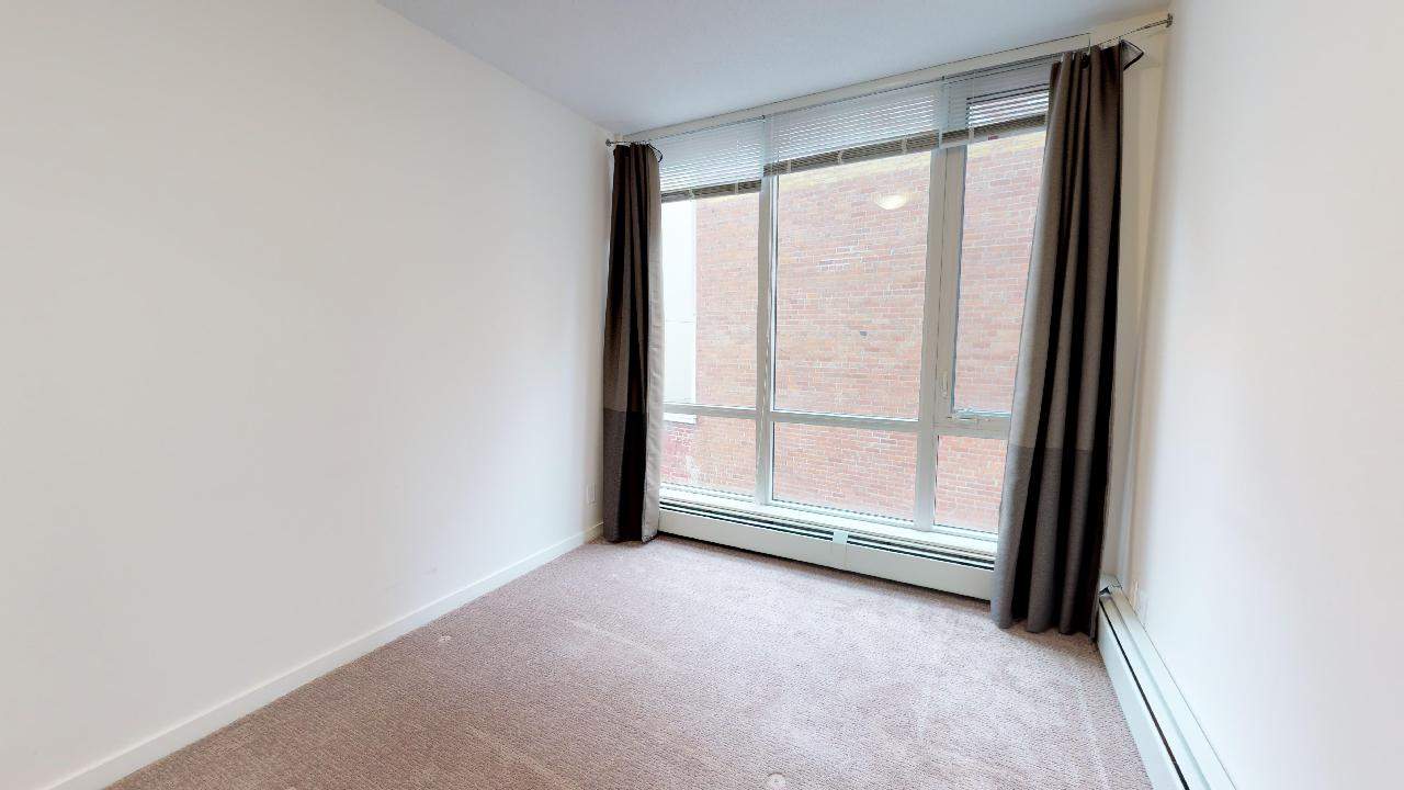 203, 450 8 Ave SE - Photo 5