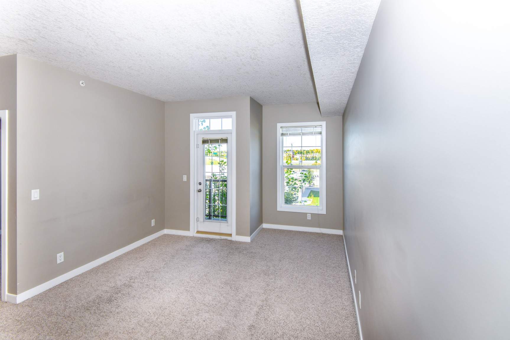 320 - 15304 Bannister Rd Southeast - Photo 6