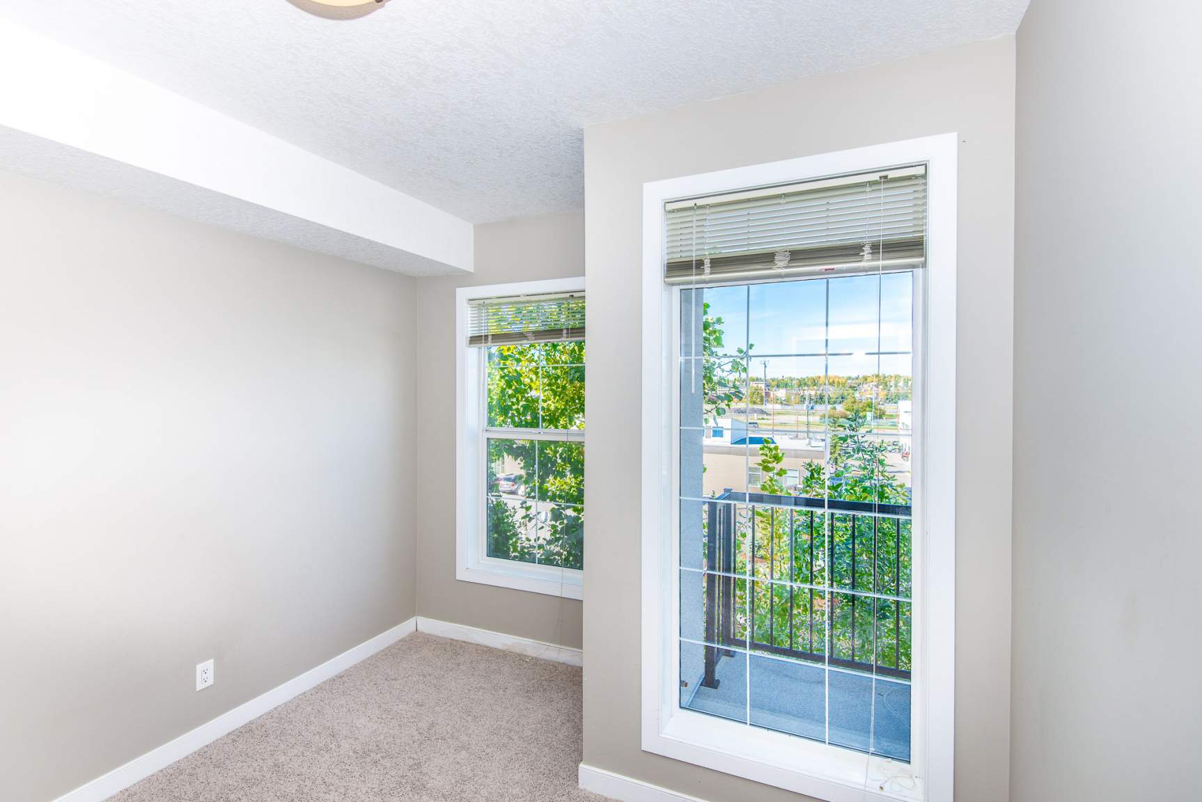 320 - 15304 Bannister Rd Southeast - Photo 8
