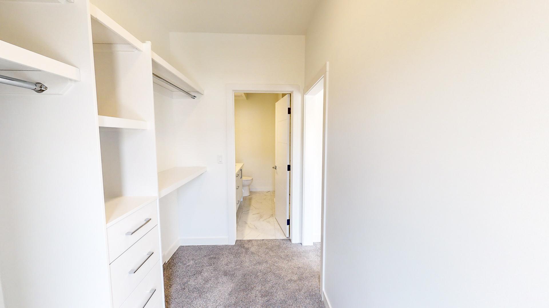 2102 13 St. NW  - Photo 11