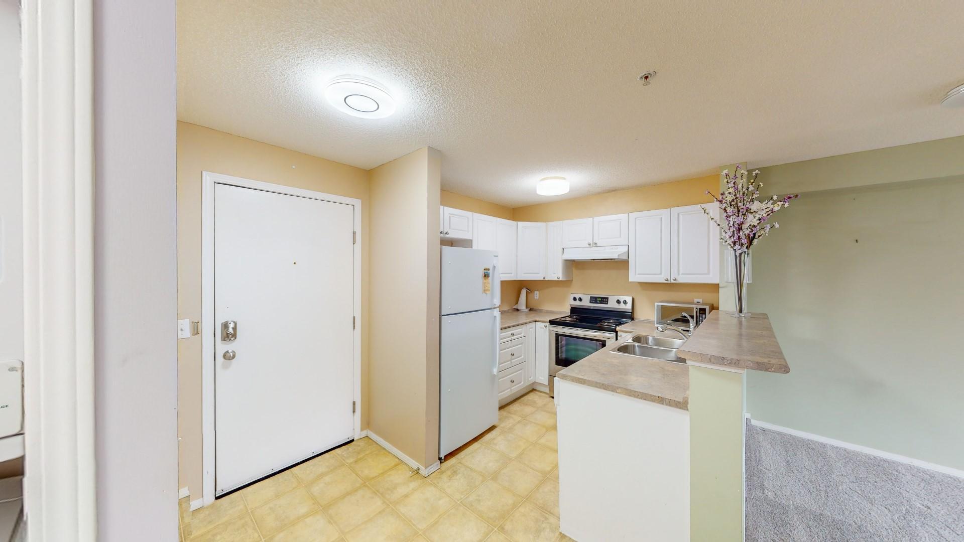 2304, 8 Bridlecrest Drive SW - Photo 2
