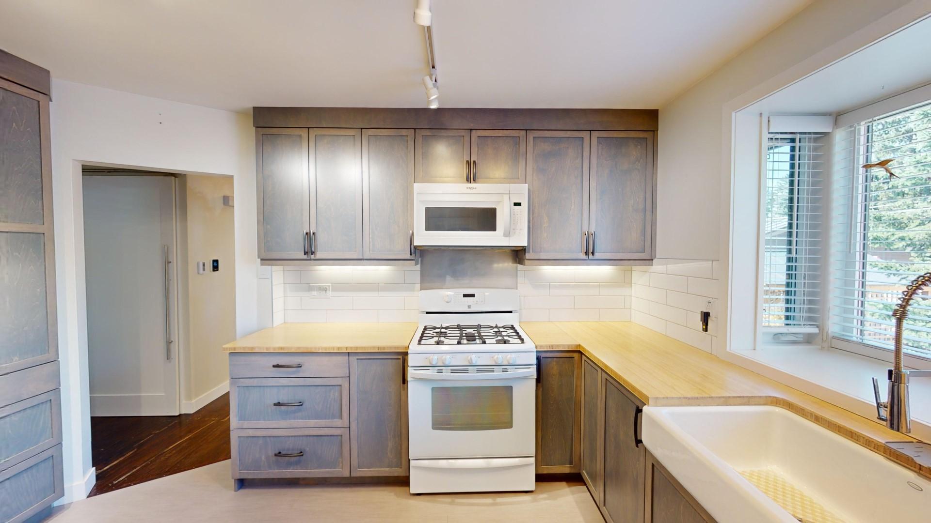 4111 Charleswood Drive Northwest