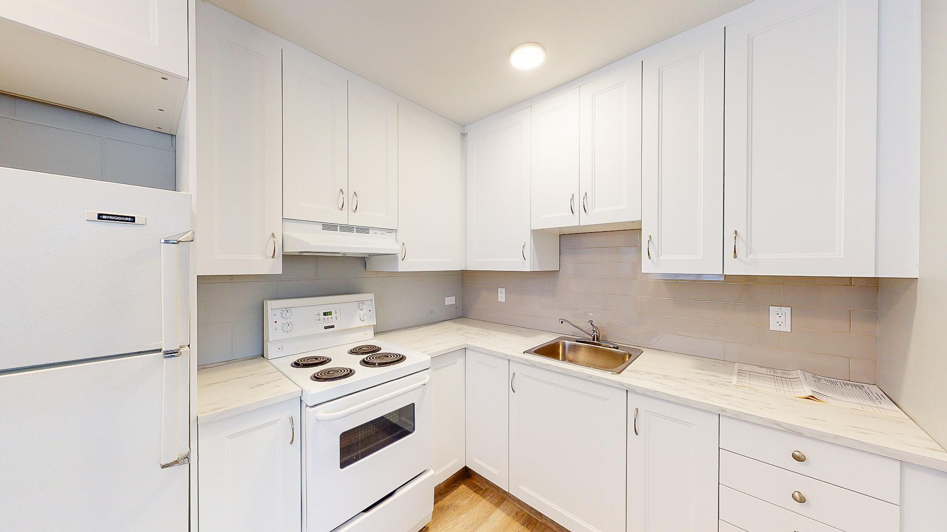 128 26 Avenue Northwest - Photo 3