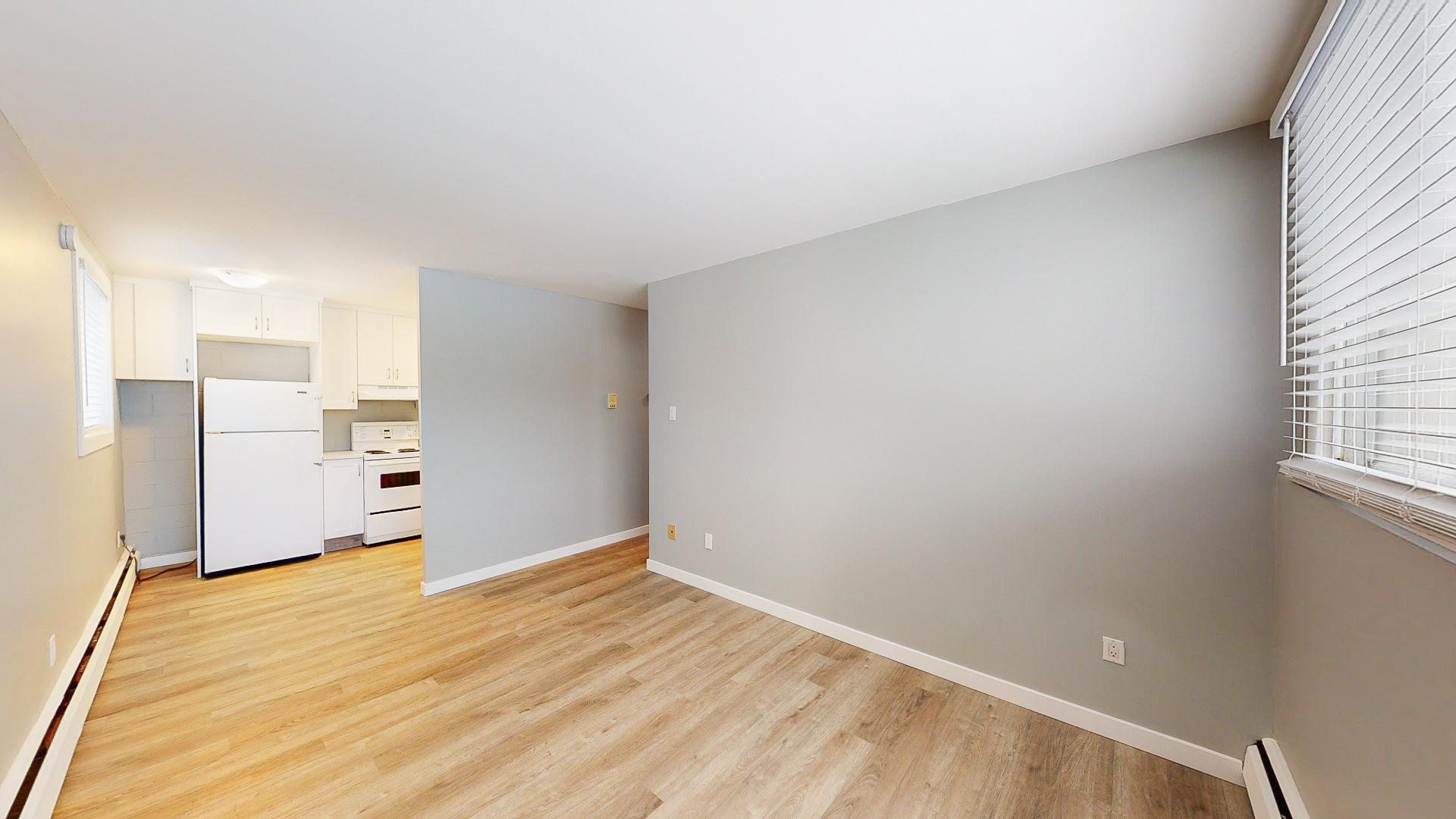 128 26 Avenue Northwest - Photo 5
