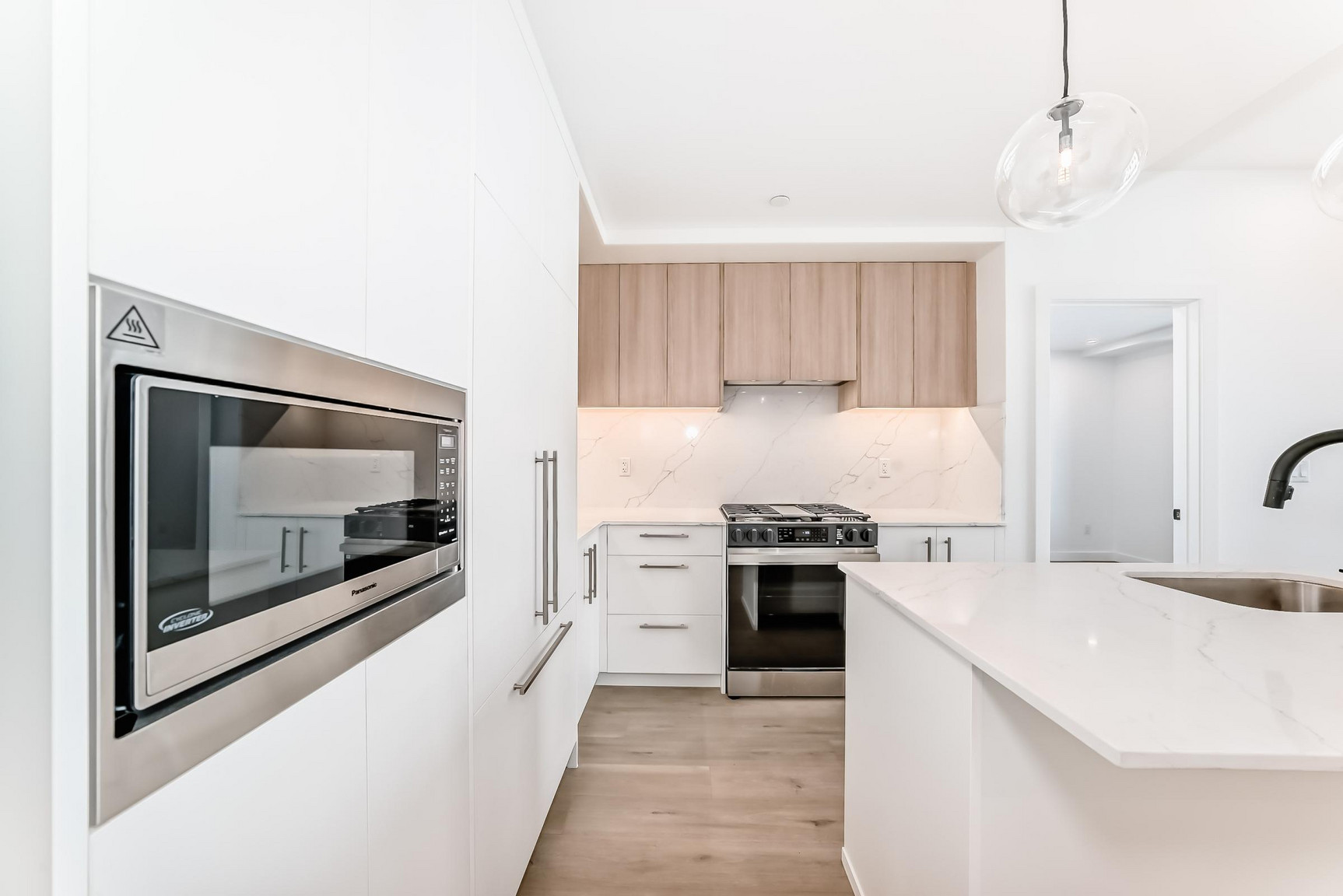 606- 8375 Broadcast Avenue SW - Photo 4