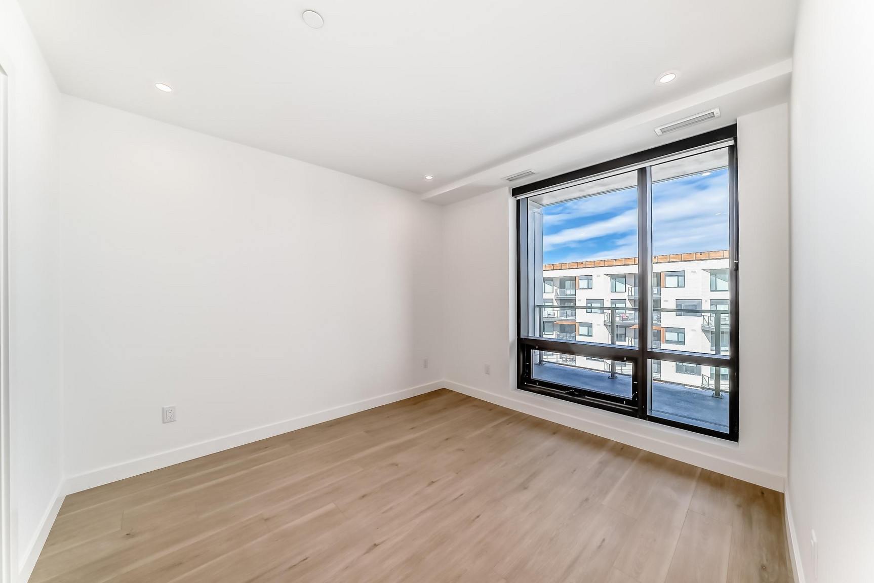 606- 8375 Broadcast Avenue SW - Photo 25