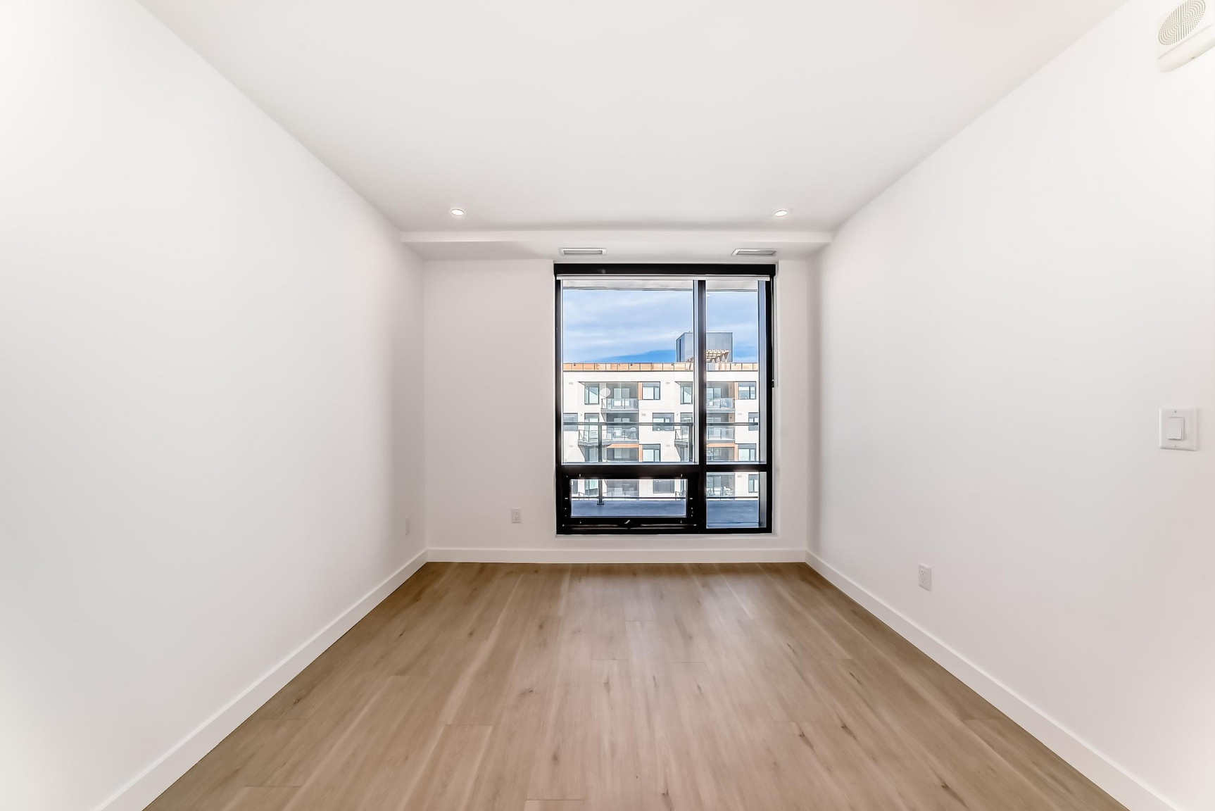 606- 8375 Broadcast Avenue SW - Photo 26