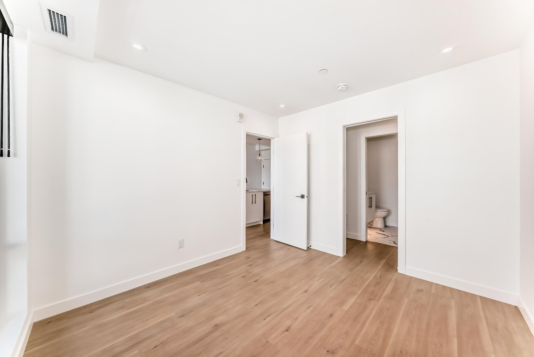 606- 8375 Broadcast Avenue SW - Photo 29