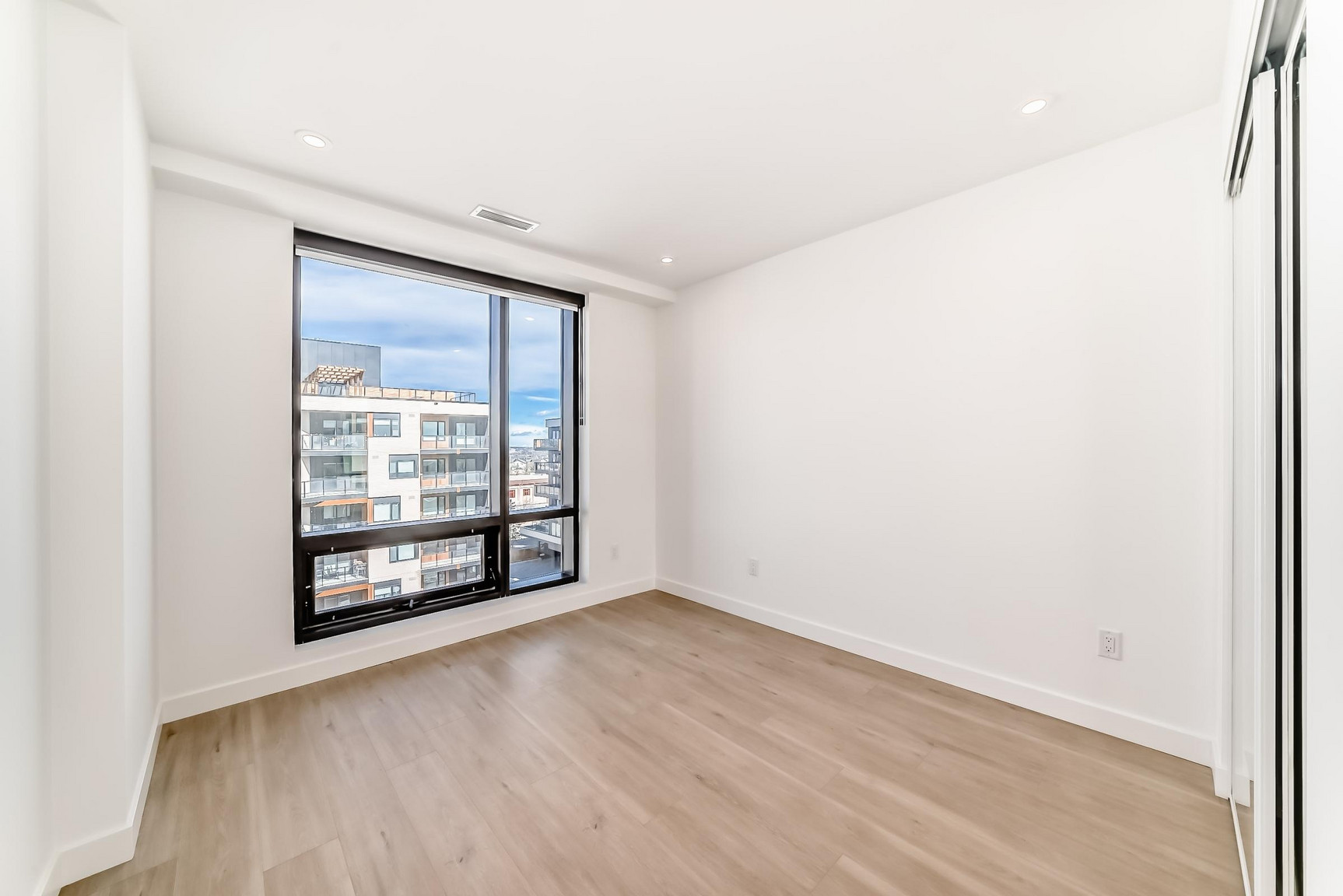 606- 8375 Broadcast Avenue SW - Photo 36