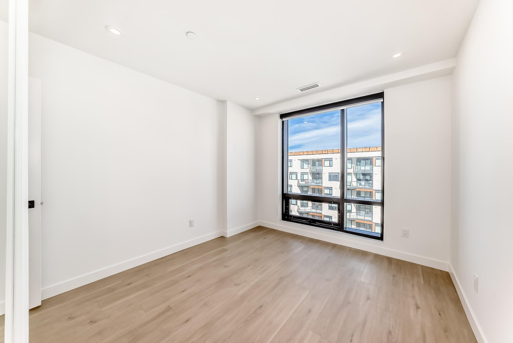 606- 8375 Broadcast Avenue SW - Photo 37